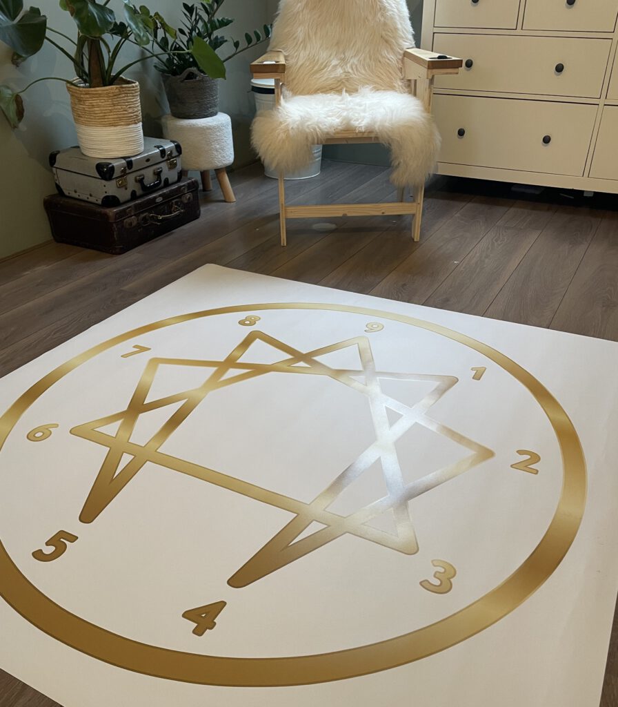 enneagram, kosmisch symbool, levend licht